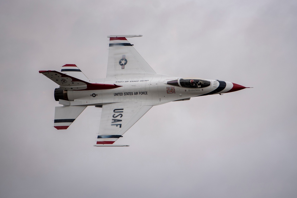 Thunderbirds soar over Alaska