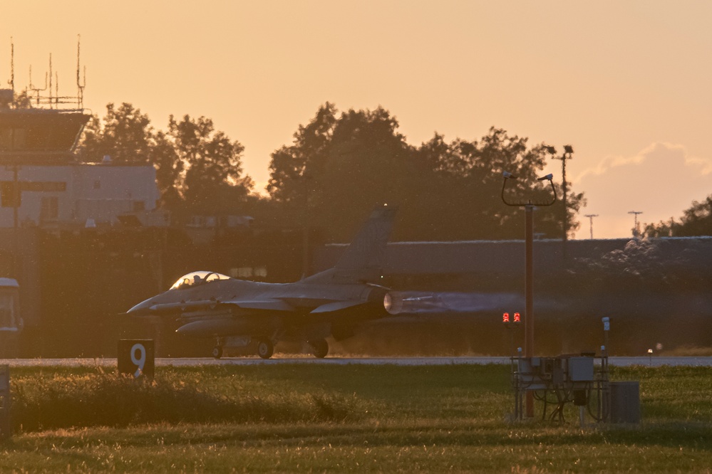 180FW Conducts Night Operations