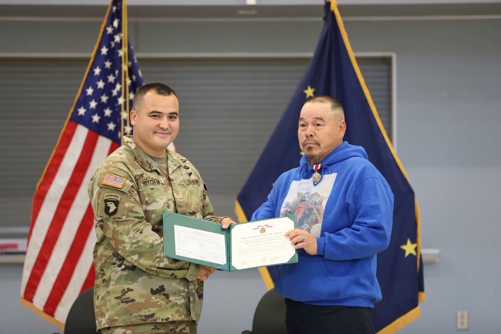 Bethel couple recognized for decades of service to the Alaska Guard