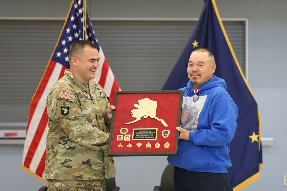 Bethel couple recognized for decades of service to the Alaska Guard