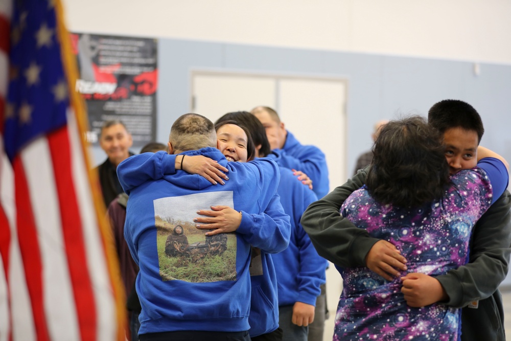 Bethel couple recognized for decades of service to the Alaska Guard