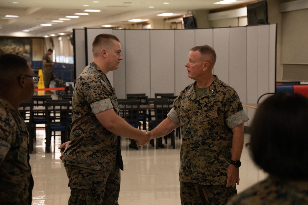 Maj. Gen. Maxwell visits Marine Corps Base Hawaii