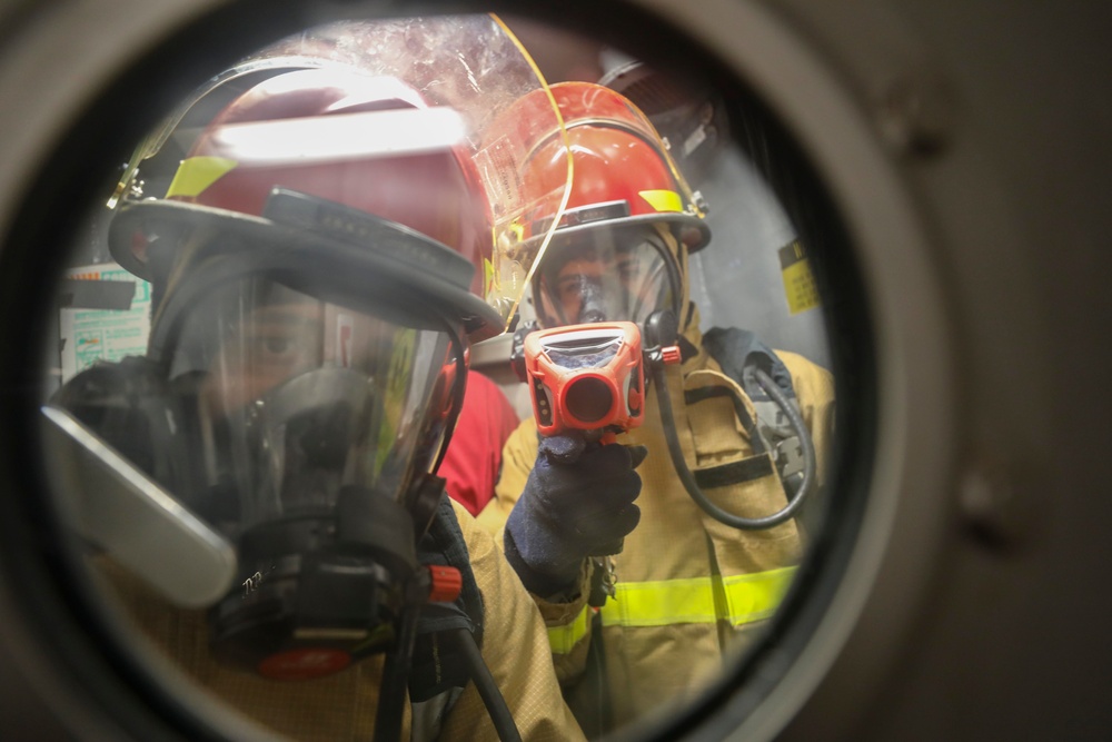 USS Barry (DDG 52) Conducts Main Space Fire Drill