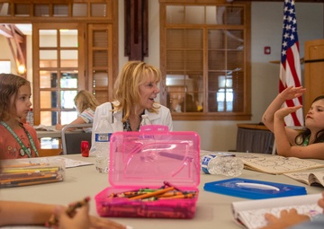 Air National Guard director’s spouse learns from Idaho National Guard Airmen