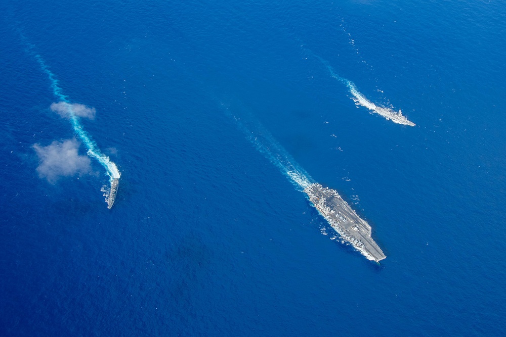 USS Ronald Reagan (CVN 76) conducts photo exercise with JMSDF