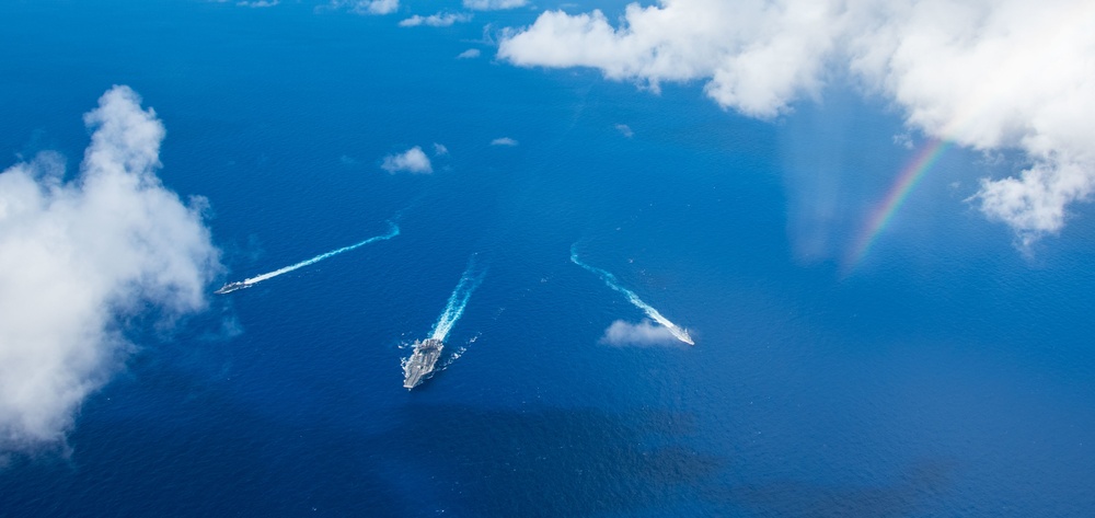 USS Ronald Reagan (CVN 76) conducts photo exercise with JMSDF