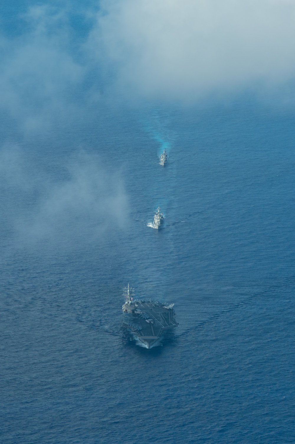 USS Ronald Reagan (CVN 76) conducts photo exercise with JMSDF