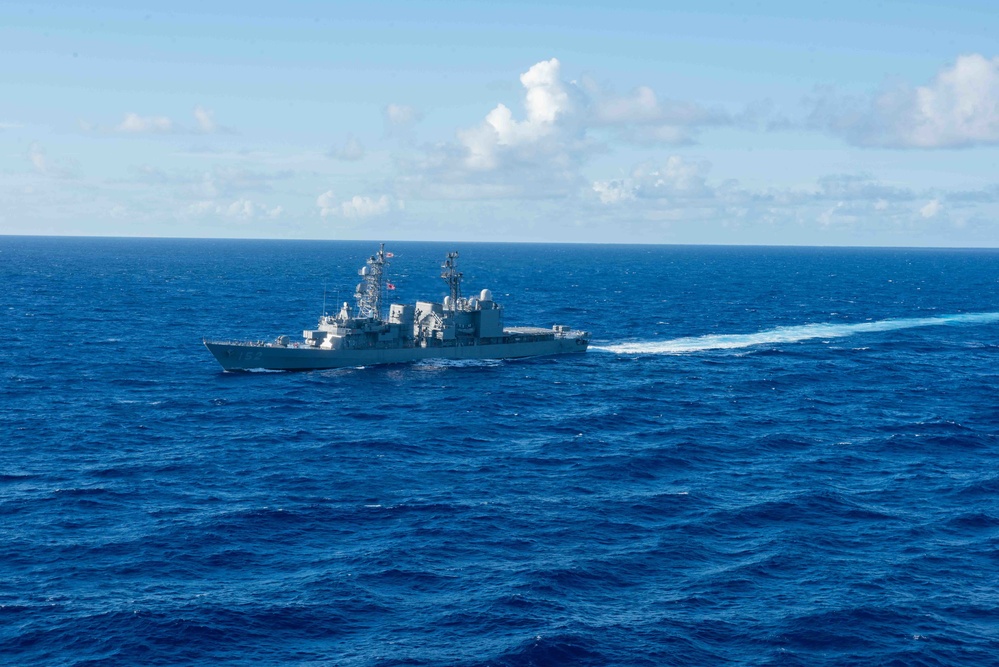 USS Ronald Reagan (CVN 76) holds a Photo exercise with the Japanese Maritime Self Defense Force