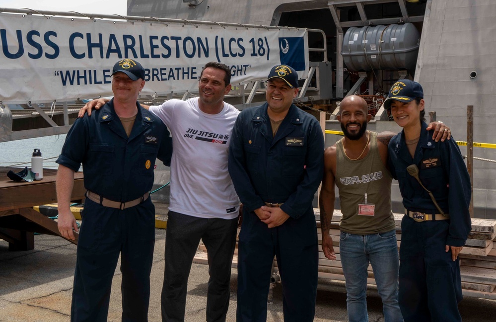 MMA Fighters Visit Charleston