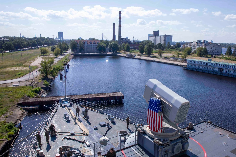 Gunston Hall Conducts Sea and Anchor in Riga, Latvia