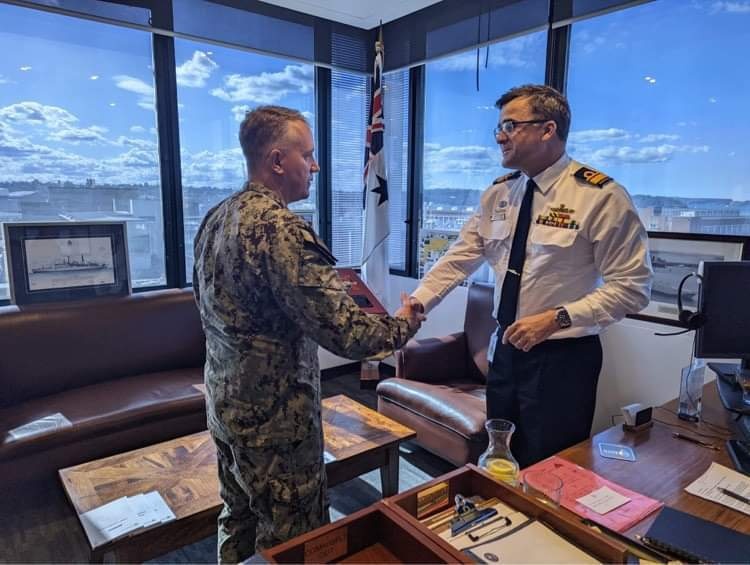 CSG 7 Visits HMAS Kuttabul