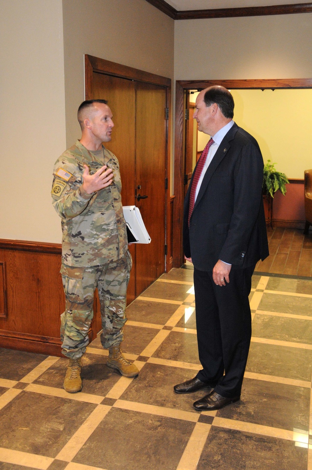 JRTC, Fort Polk hosts round table for area civic leaders