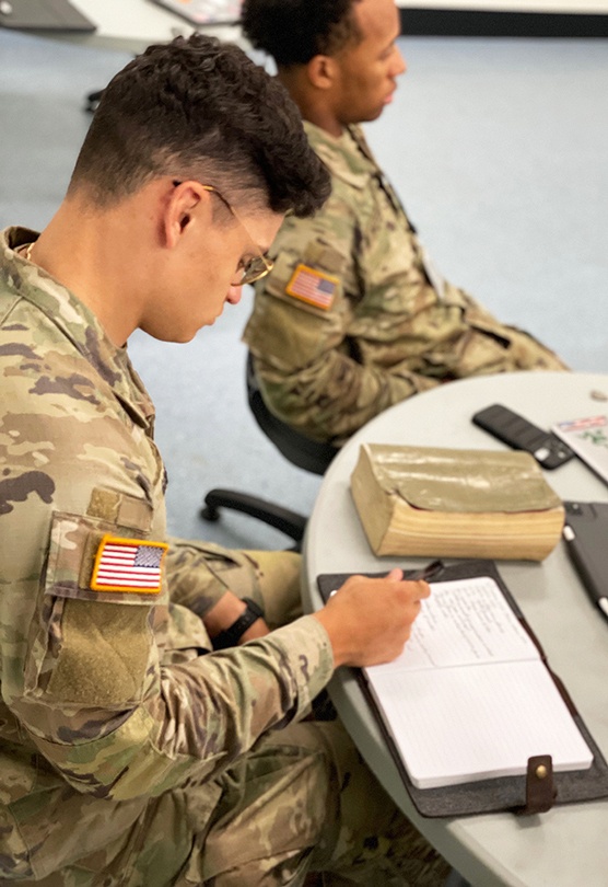 Cadets receive leadership advice from JRTC units