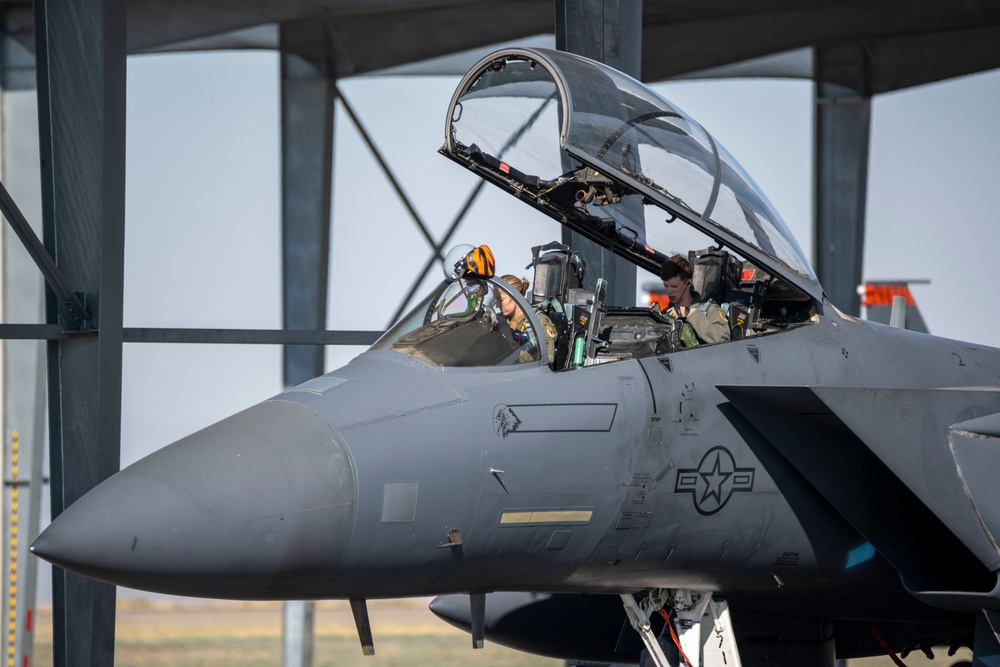 Gunfighters Take to the Skies