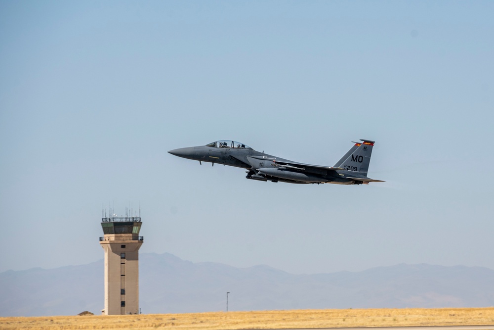 Gunfighters Take to the Skies
