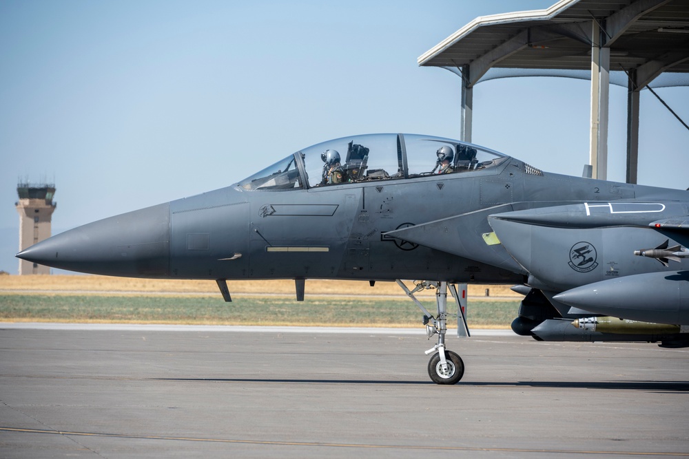 Gunfighters Take to the Skies