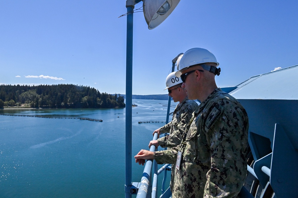 TRFB Leadership Visits Crane Operators Shop for Gemba