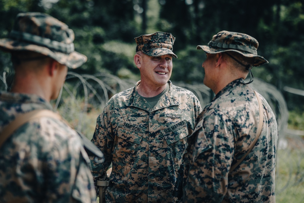 26th Marine Expeditionary Unit Commanding Officer meets with Combat Logistics Battalion 22 leaders during their Marine Corps Combat Readiness Evaluation