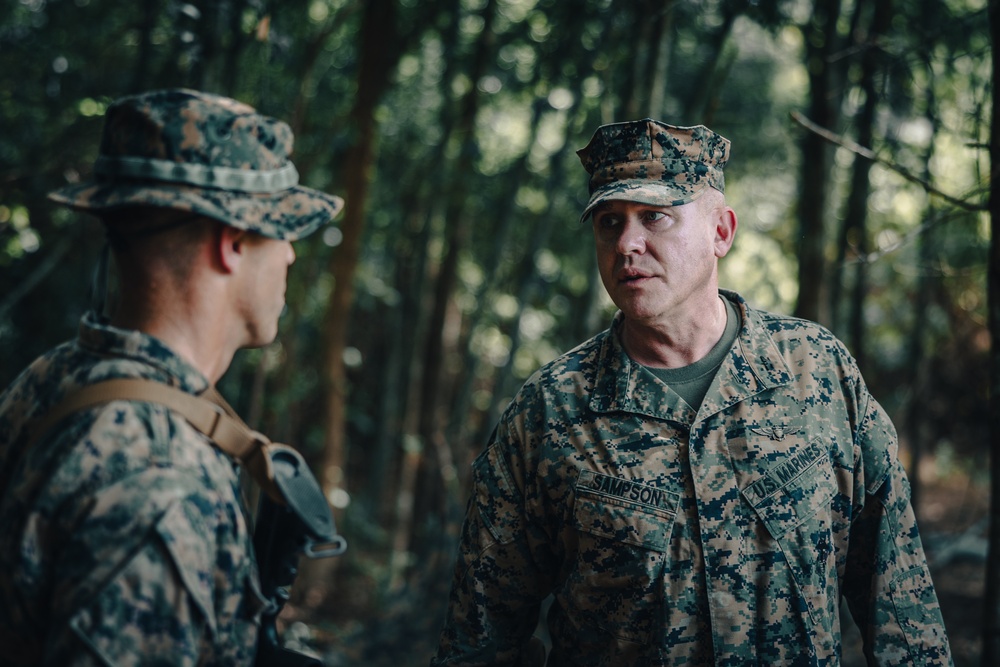 26th Marine Expeditionary Unit Commanding Officer meets with Combat Logistics Battalion 22 leaders during their Marine Corps Combat Readiness Evaluation