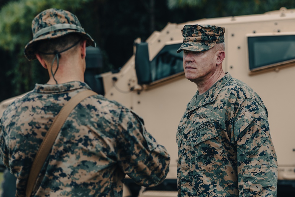 26th Marine Expeditionary Unit Commanding Officer meets with Combat Logistics Battalion 22 leaders during their Marine Corps Combat Readiness Evaluation