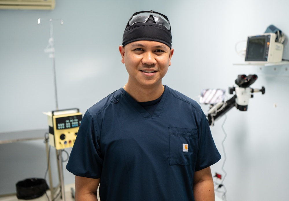 HEART 22 ophthalmology team portraits - Master Sgt. Kim Piad