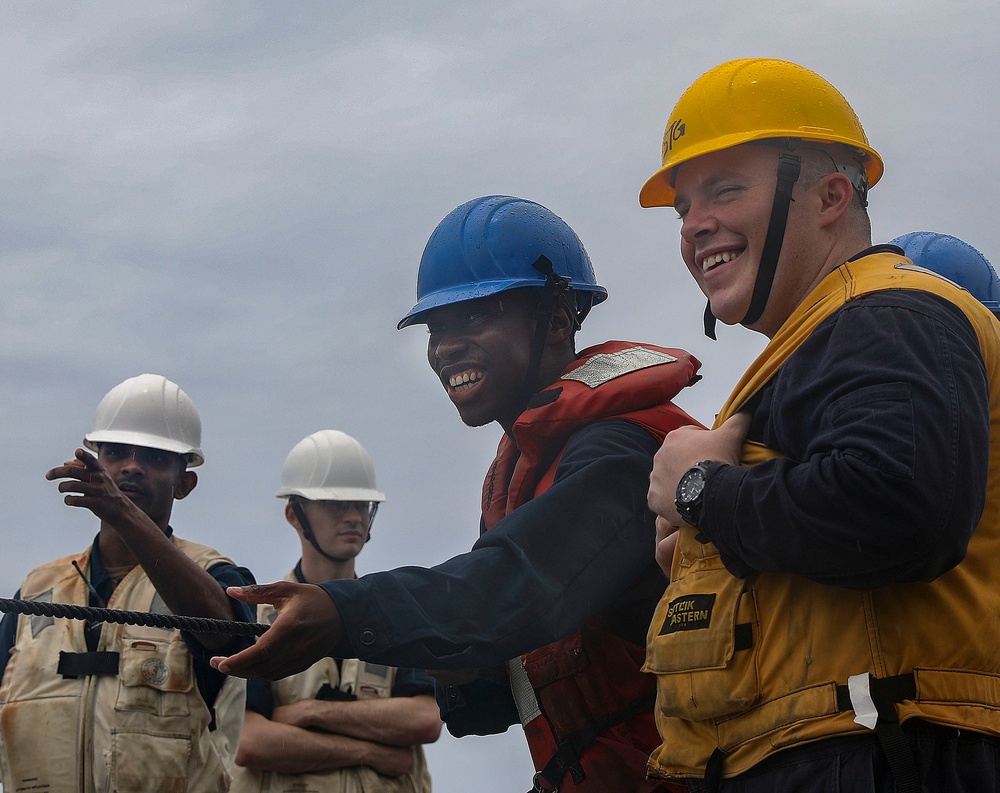 USS Barry (DDG 52) Conducts Replenishment-at-Sea with USNS Yukon (T-AO 202)