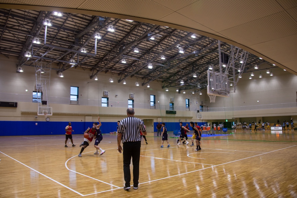 MCAS Iwakuni Intramural sports hosts U.S.-Japan Basketball Tournament