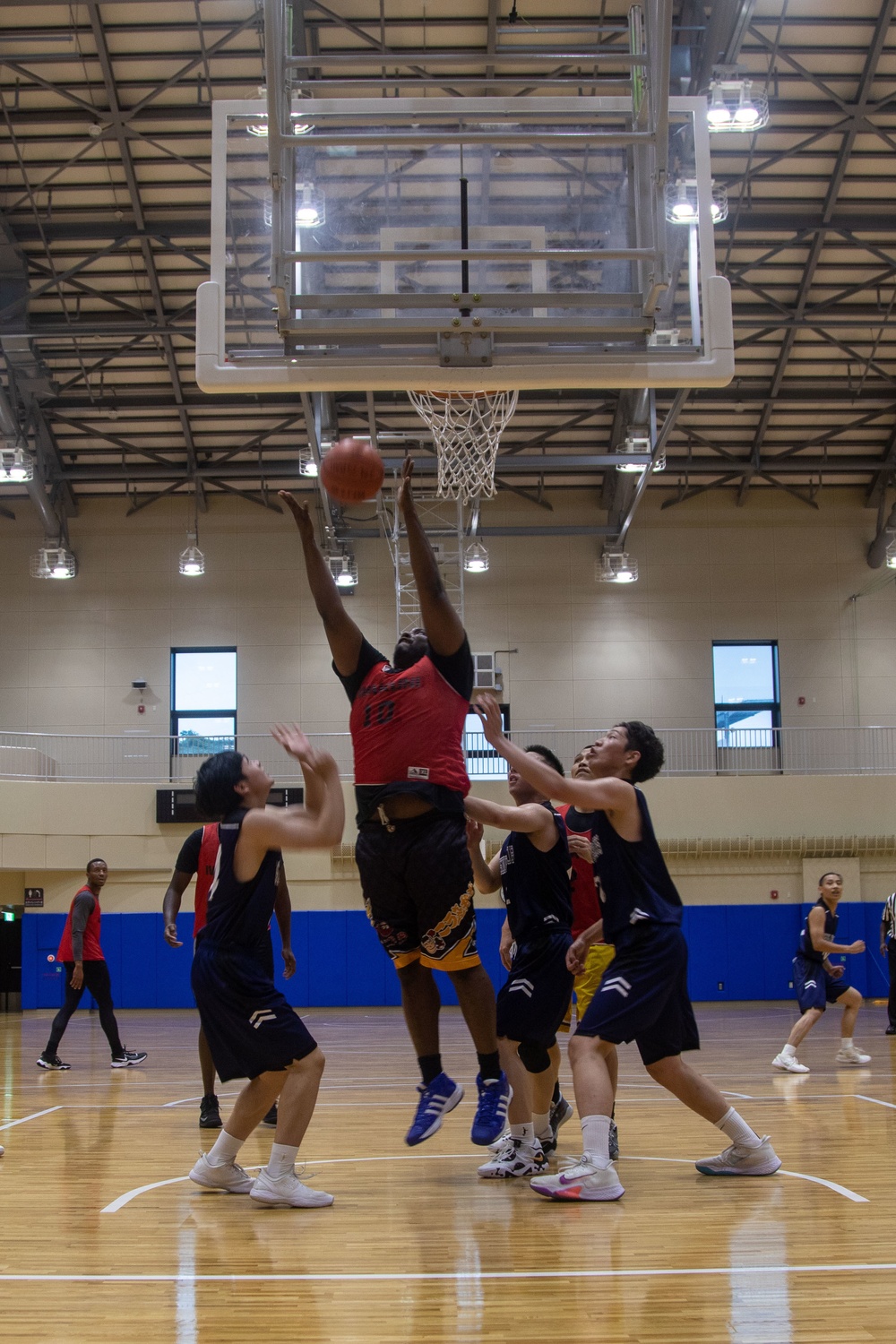 MCAS Iwakuni Intramural sports hosts U.S.-Japan Basketball Tournament