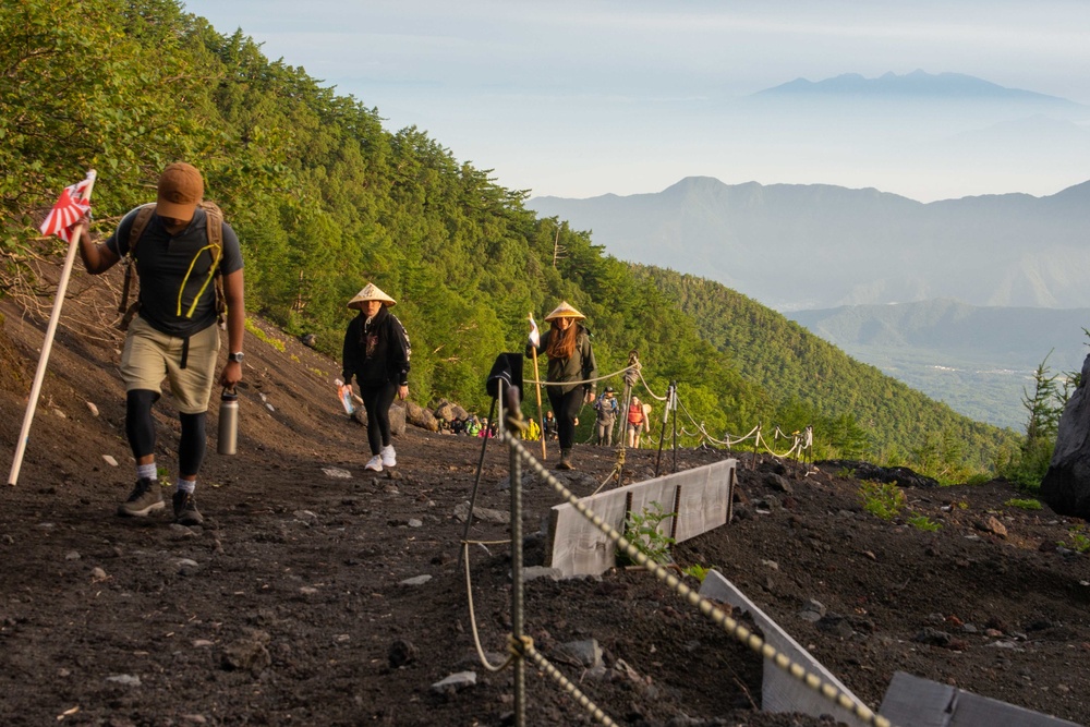 USS Ronald Reagan (CVN 76) Sailors hike Mount Fuji
