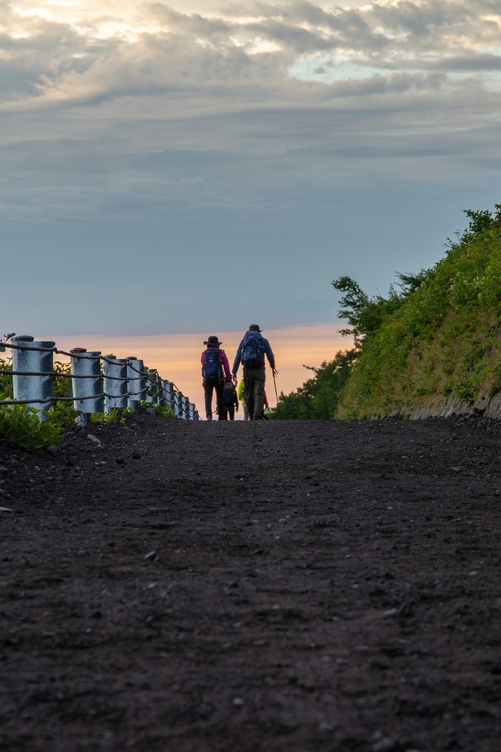 USS Ronald Reagan (CVN 76) Sailors hike Mount Fuji