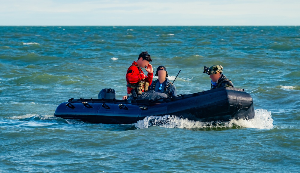352d SOW conduct open ocean rescue training
