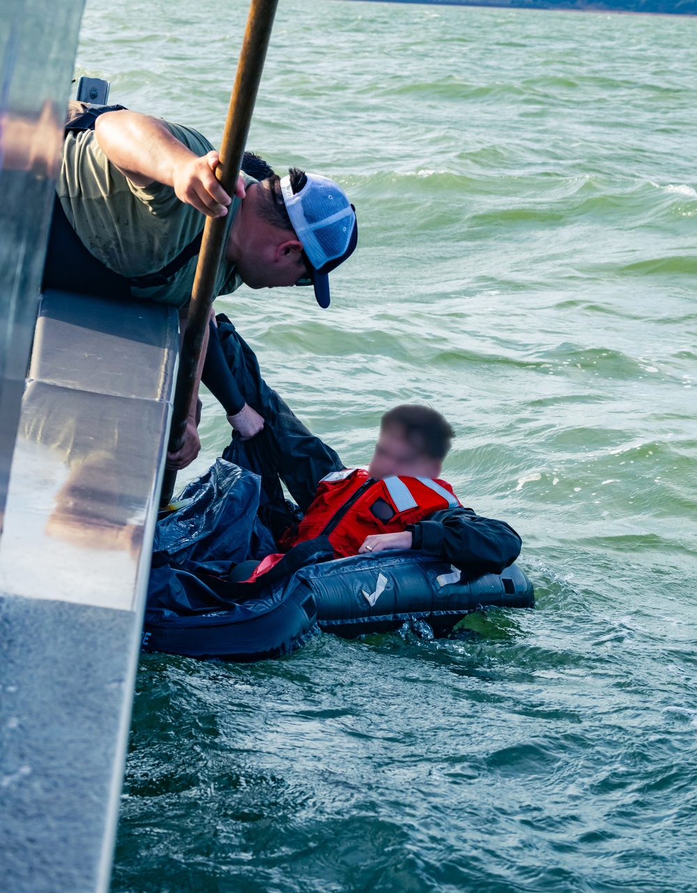 352d SOW conduct open ocean rescue training