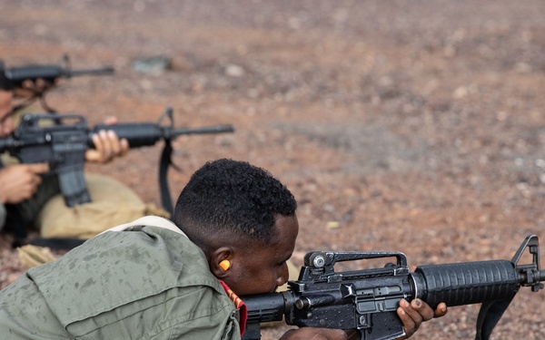 Republican Guard train with Kentucky Guardsmen in Djibouti