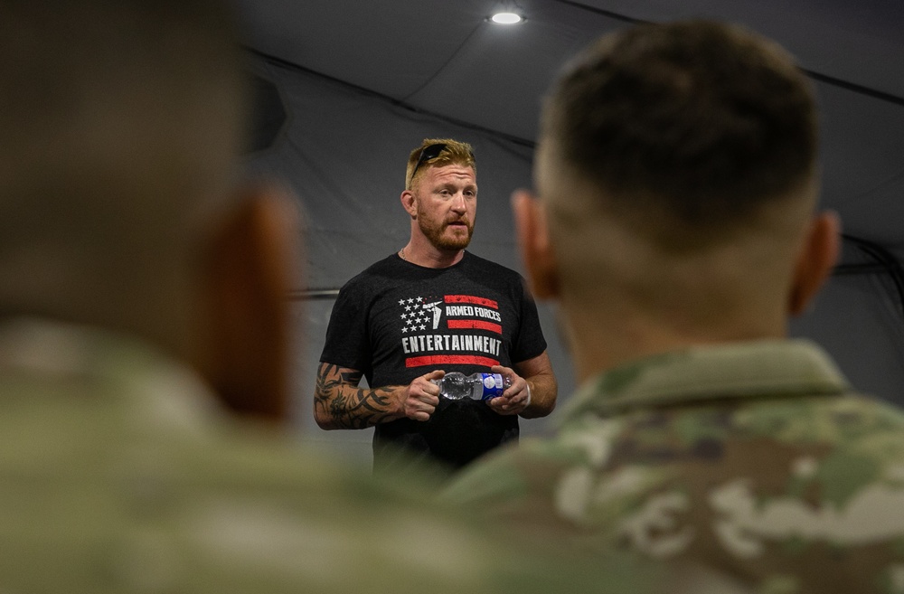 MMA fighters visit 1st Infantry Division Soldiers