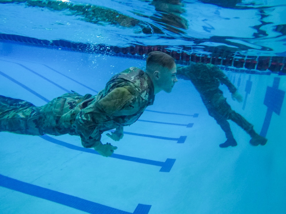 DVIDS - Images - Headquarters and Headquarters Dives Into Pool PT ...