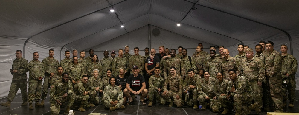 MMA fighters visit 1st Infantry Division Soldiers