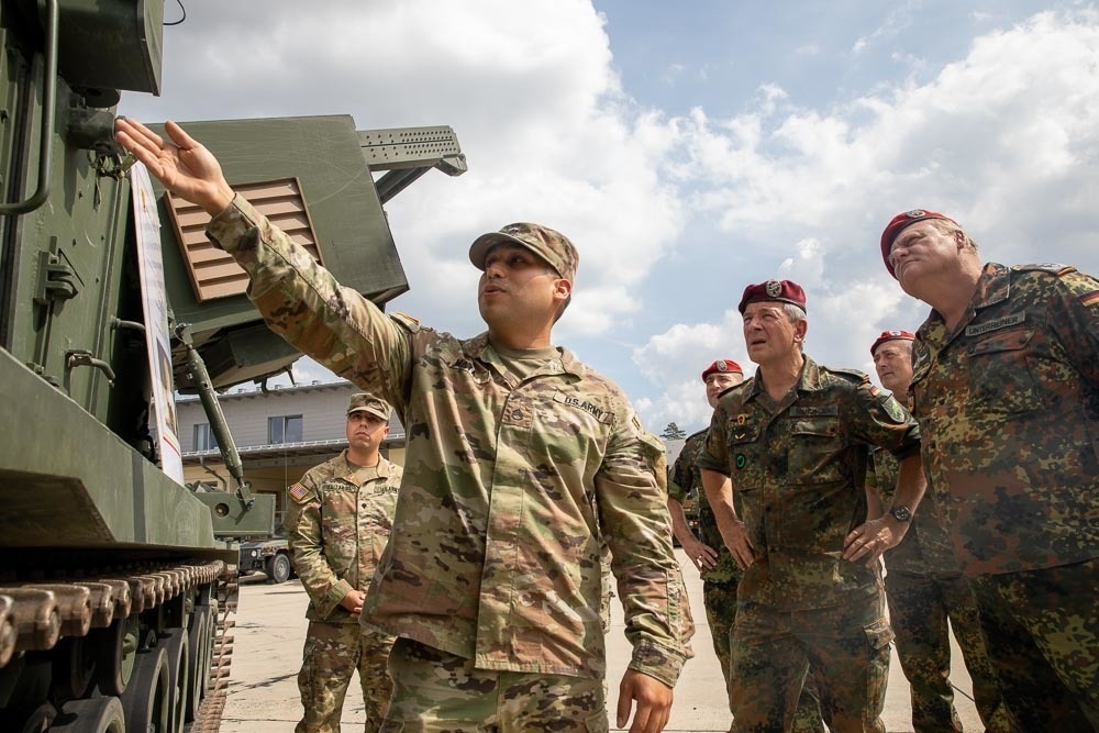 Landeskommando Bayern visit Grafenwoehr Training Area