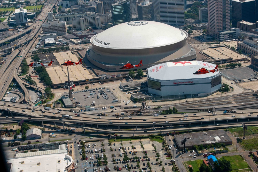 Air Station New Orleans Formation flight