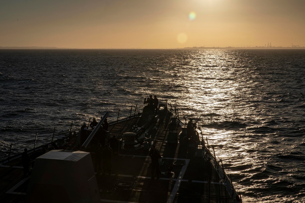 USS Delbert D. Black Arrives in Rota