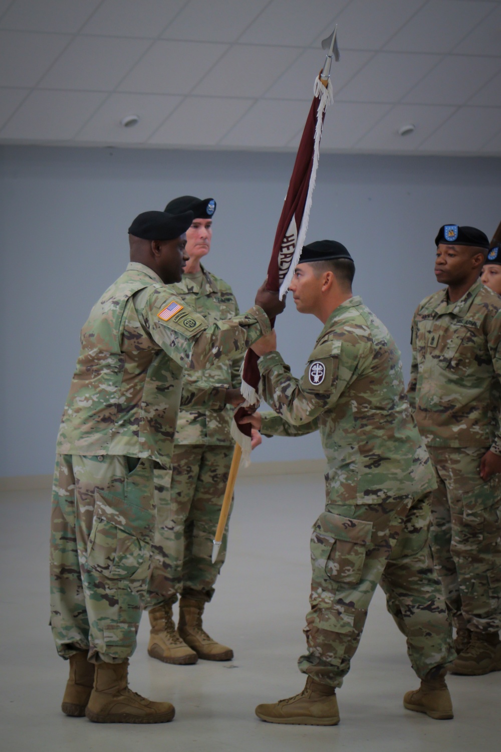 Fort Campbell DENTAC Conducts Change of Command