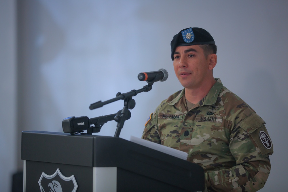 Fort Campbell DENTAC Conducts Change of Command