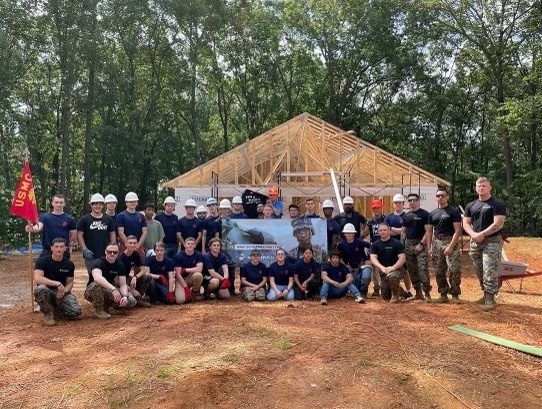 Marine Corps Recruiting Substation Gainesville gives back to the community