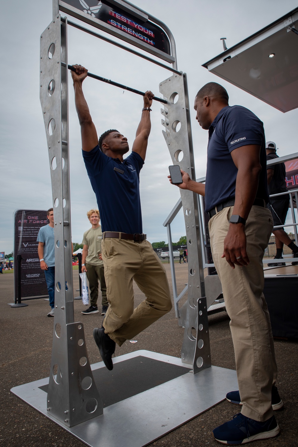 Ohio Air National Guard members talk about career opportunities at festival