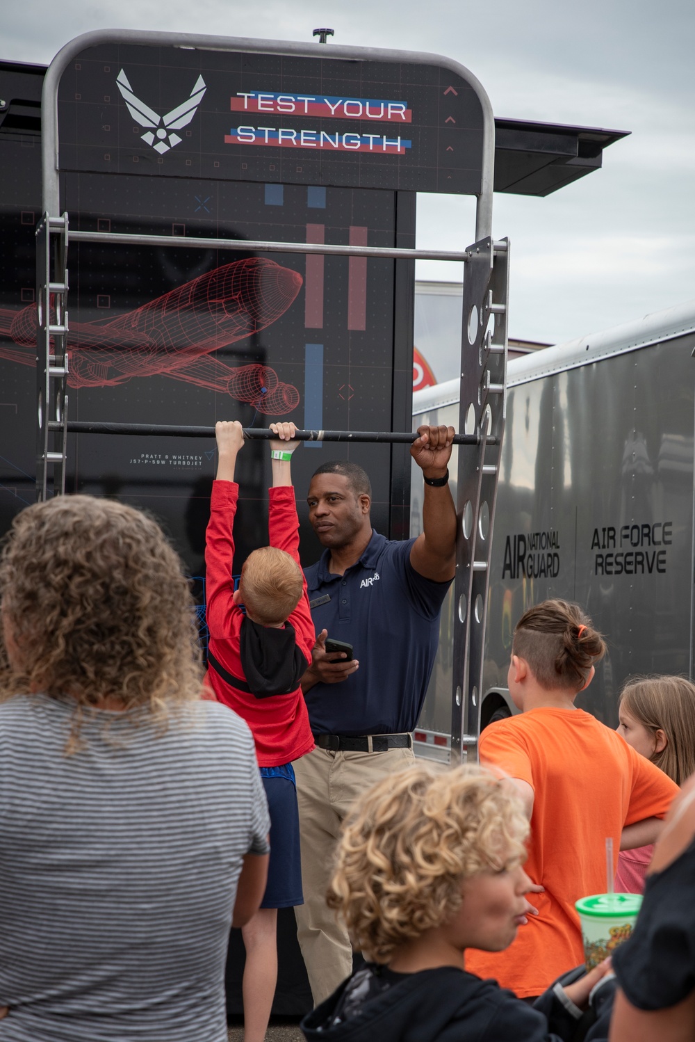 Ohio Air National Guard members talk about career opportunities at festival