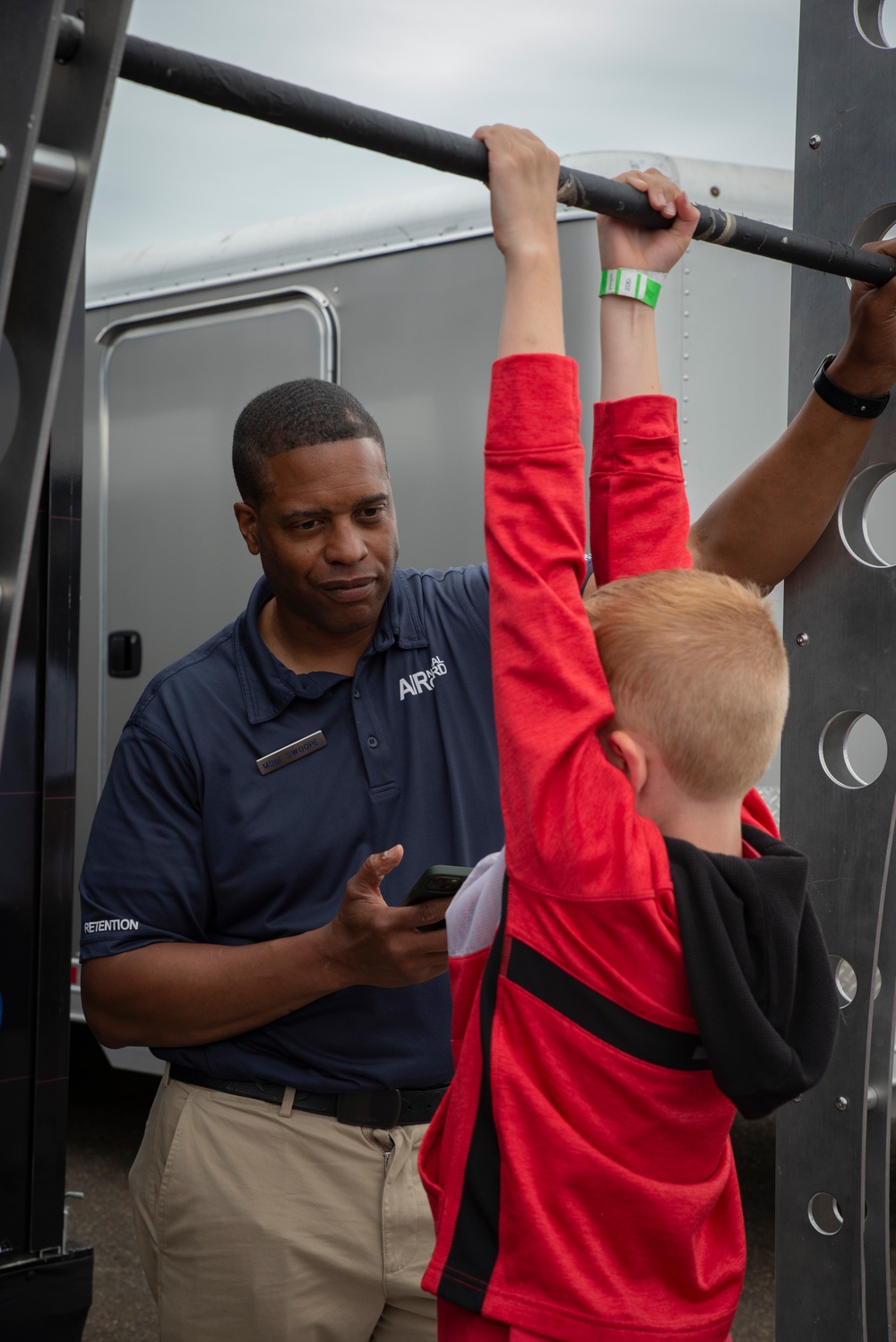 Ohio Air National Guard members talk about career opportunities at festival