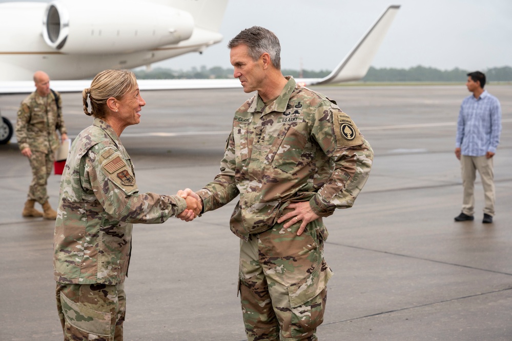 USSOCOM Commander Visits Hurlburt Field