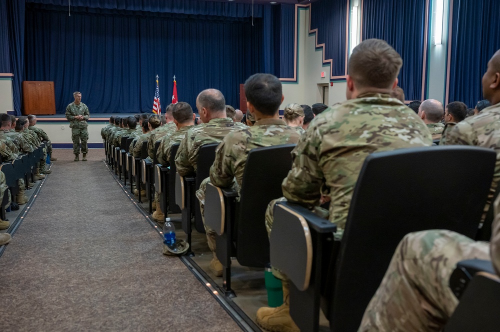 USSOCOM Commander Visits Hurlburt Field