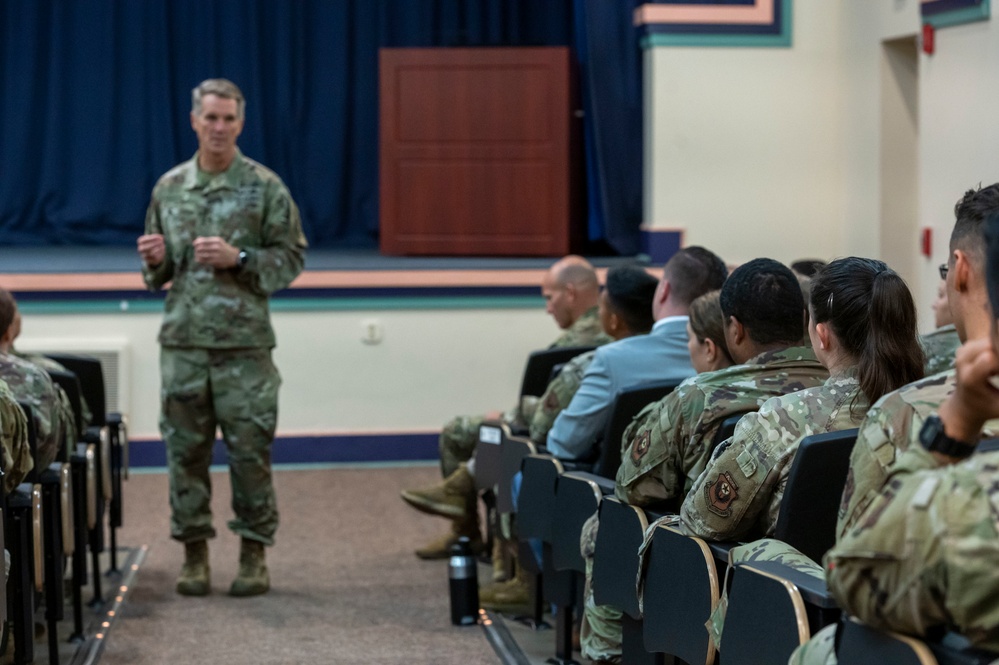 USSOCOM Commander Visits Hurlburt Field