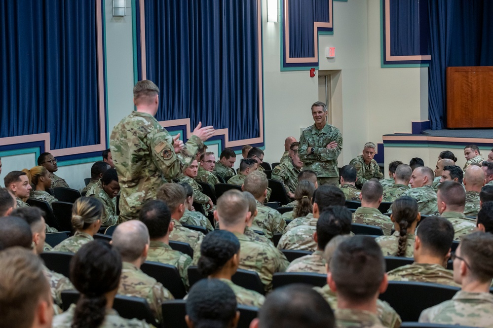 USSOCOM Commander Visits Hurlburt Field