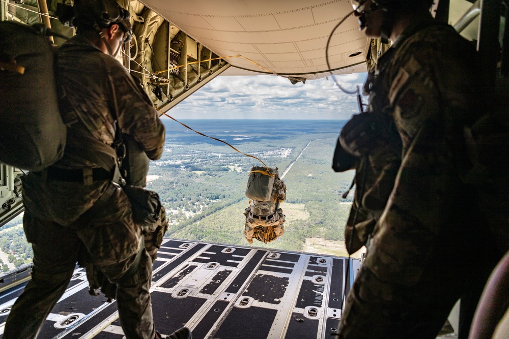 93 AGOW TACP conduct joint airborne operation